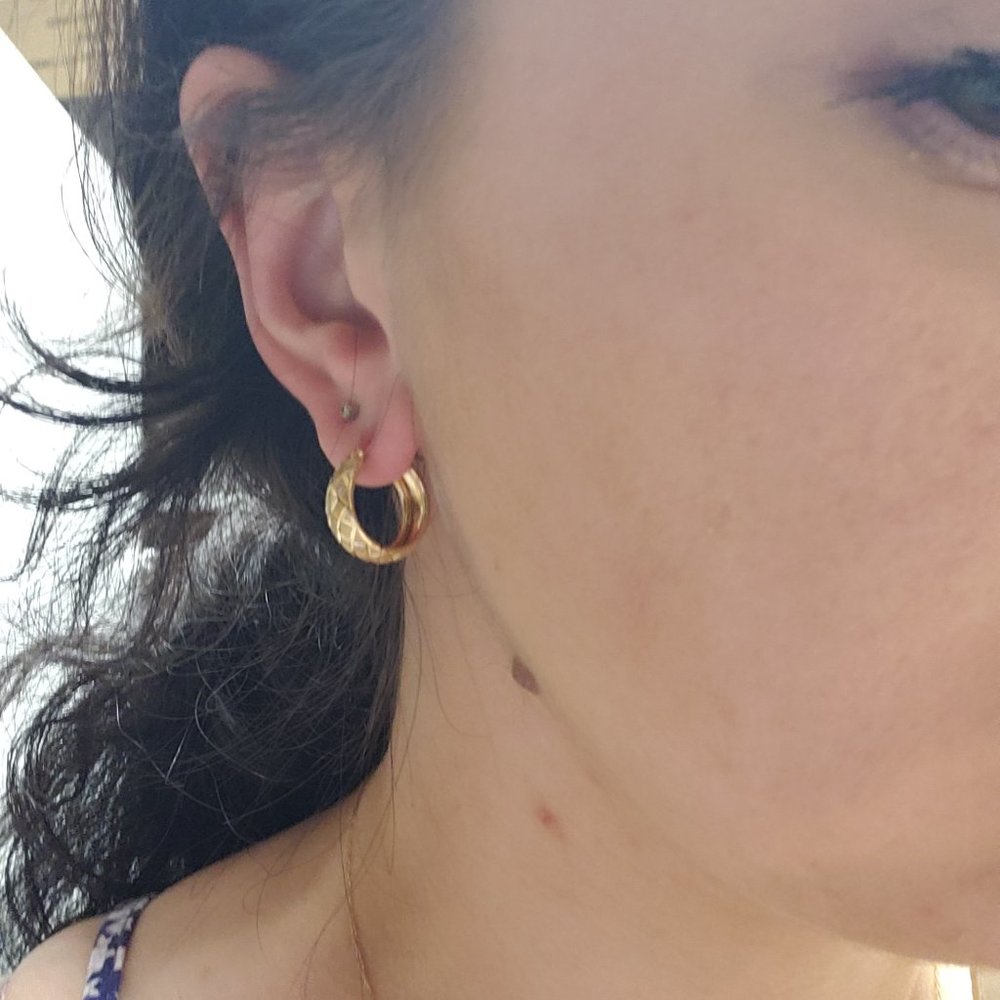 Diamond Cut Hoop 14K Yellow Gold Earrings - Picture 5 of 6